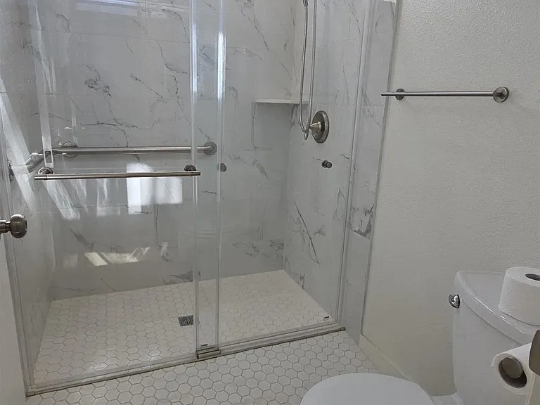 Primary Bath/Spa