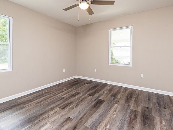 2nd image of 216 Center St