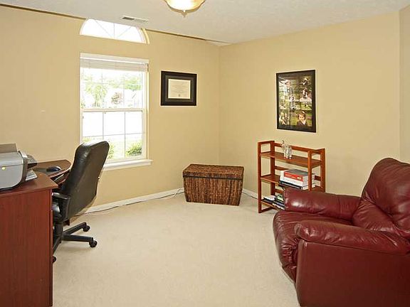 4th image of 6055 Bristlecone Dr