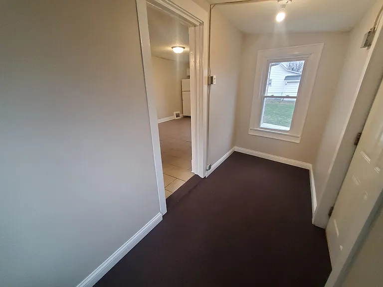 240 E Dunham Ave — Photo 12