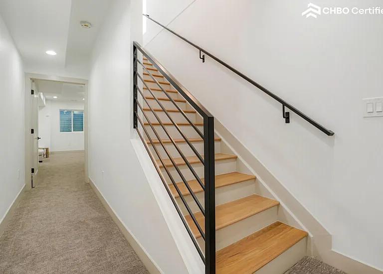 6083 S Sycamore St — Photo 38
