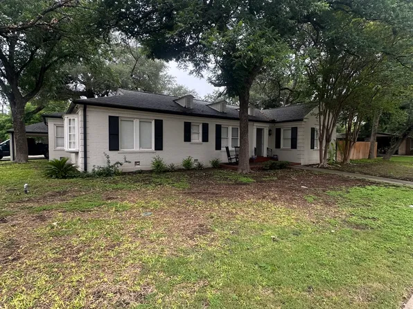 401 N HIGH ST, Uvalde, TX 78801