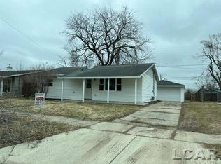 1121 July Dr, Adrian, MI 49221