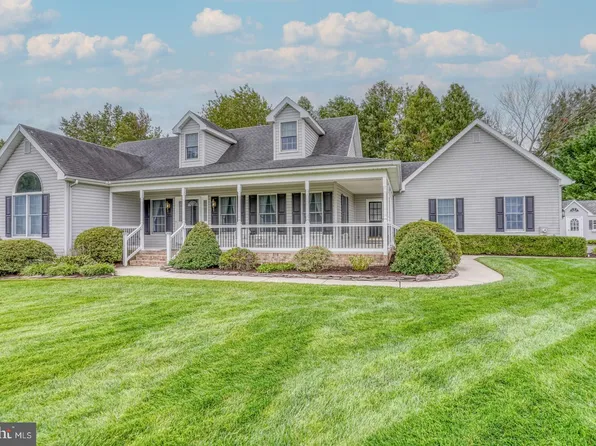 70 Kennys Ln, Dover, DE 19901