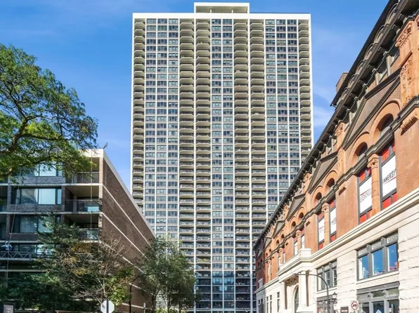 1560 N Sandburg Ter APT 3506J, Chicago, IL 60610