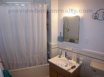 2nd image of 1638 Commonwealth Ave #Z6