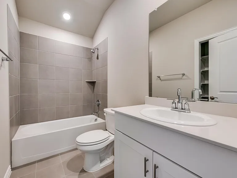 2124 Sun Star Dr — Photo 14