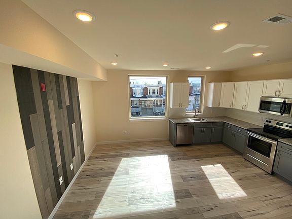 2nd image of 5725 Lansdowne Ave #5j211vmss