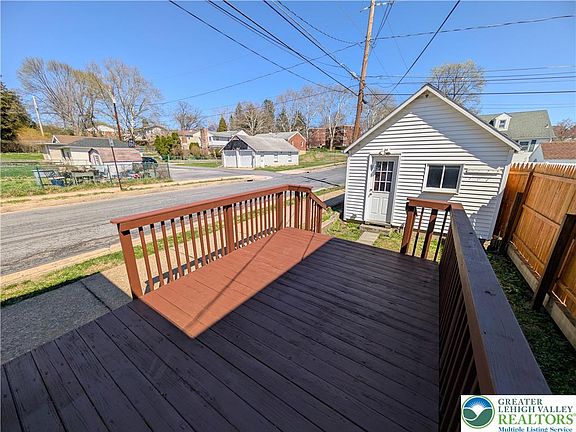 4th image of 1450 High St
