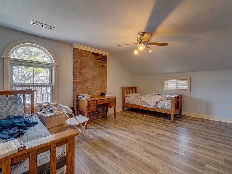 9 Trumbull St #401 — Photo 8