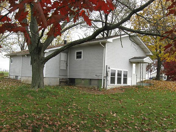 35 Dead End Rd back-side