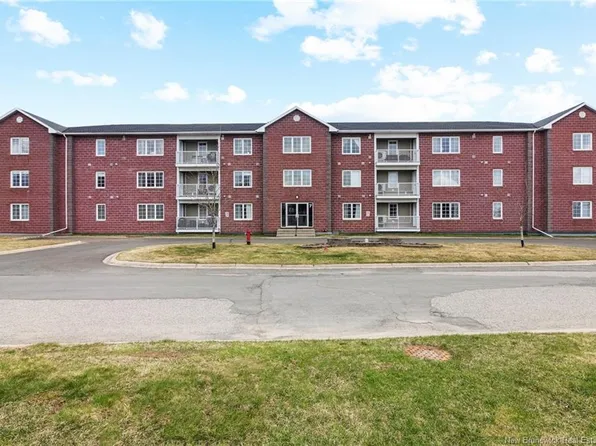 7 Doyle Dr #1, Oromocto, NB E2V 0B1