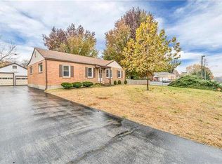 1900 Washington St, Florissant, MO 63033