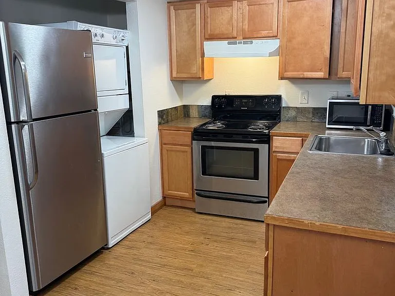 7215 SE Powell Blvd — Photo 7