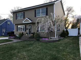 11 Olden Ter, Hamilton, NJ