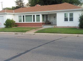 204 E L St, Mccook, NE 69001