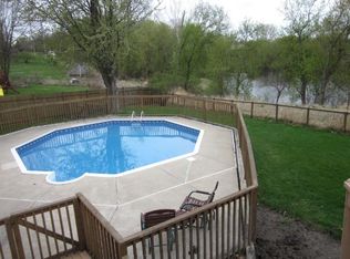 1414 Raleigh Dr, Burnsville, MN 55337