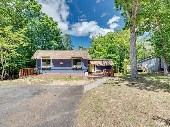 2028 Manila Bay Ln, Tega Cay, SC 29708