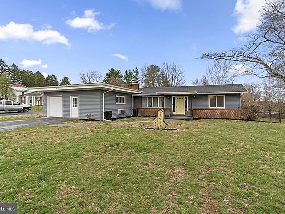 3rd image of 20767 Beaver Creek Rd