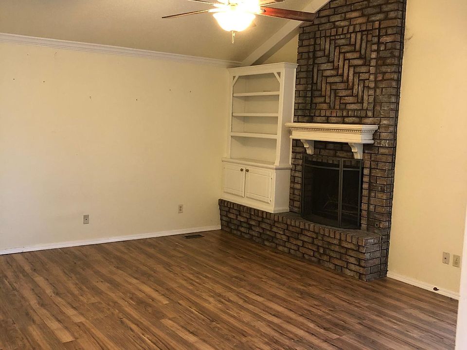 2nd image of 505 W 9th St