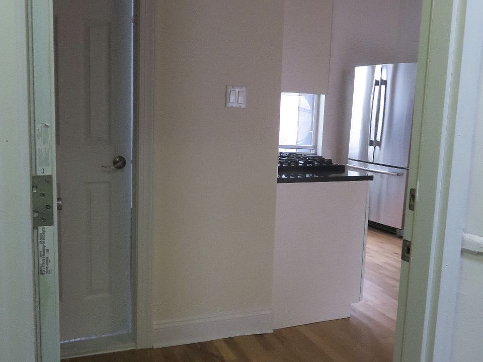 1st image of 770 Washington Ave APT 3