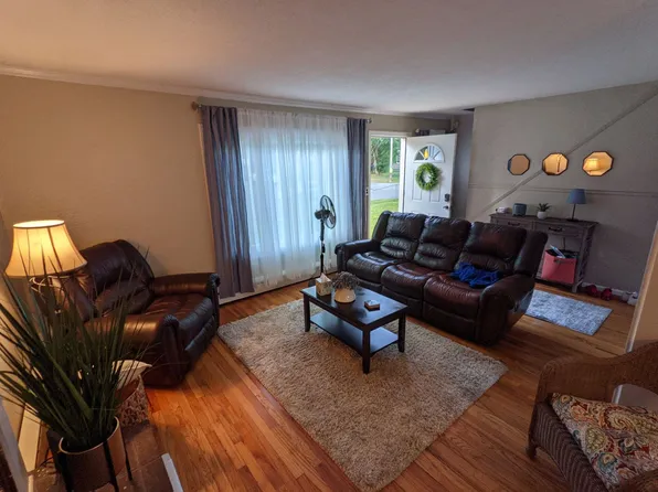 73 Emerald Rd, Springfield, MA 01119