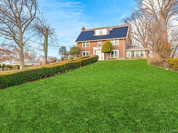 2nd image of 181-23 Henley Road