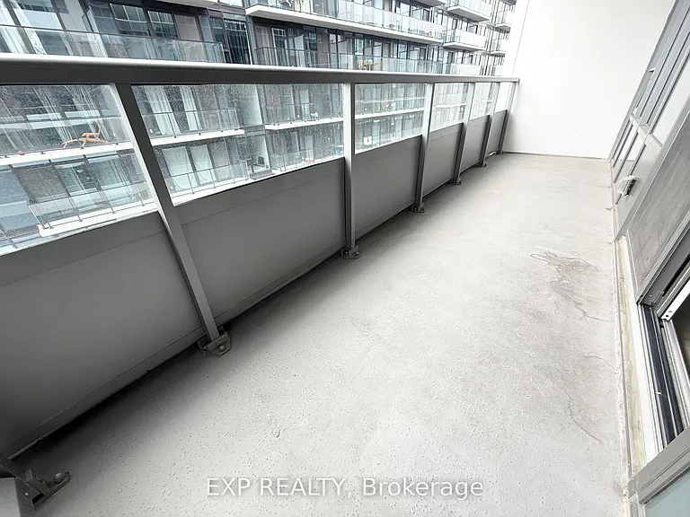 212 King William St #1207 — Photo 18