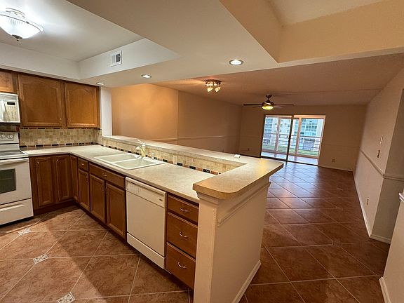 3rd image of 301 SE 3rd St APT 410