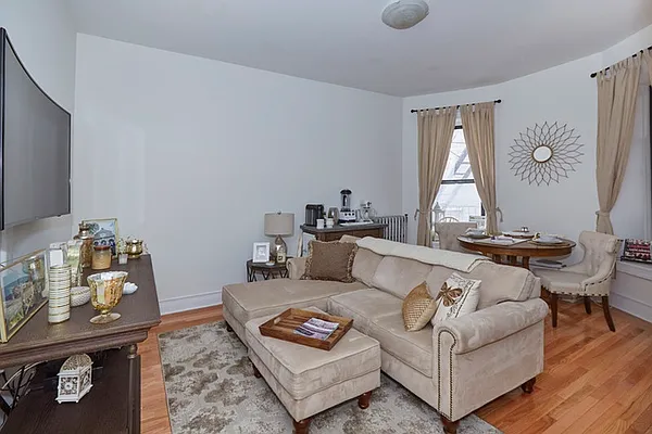 Rented by Brown Harris Stevens | media 8