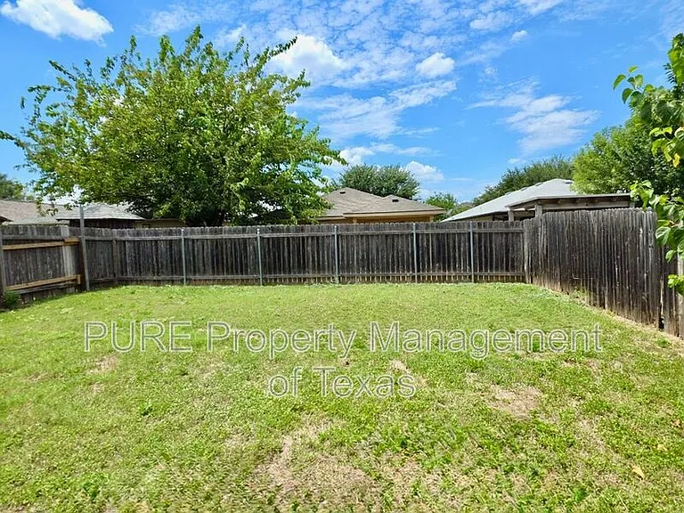 7412 Cayenne Ln — Photo 30