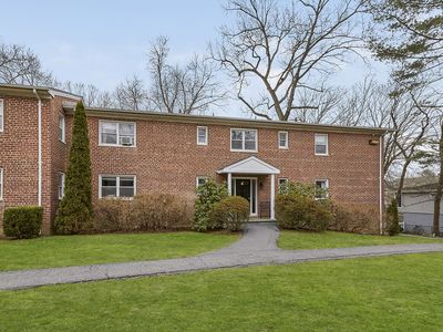 300 N State Rd APT 1A, Briarcliff Manor, NY, 10510