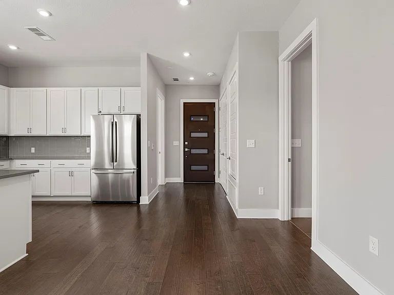 4501 Jackson Ave #5205 — Photo 4