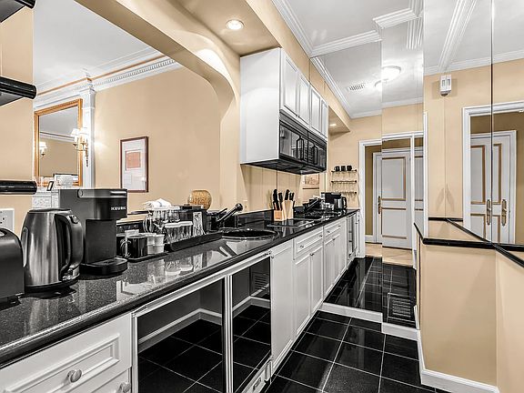 2nd image of 781 5th Ave #814