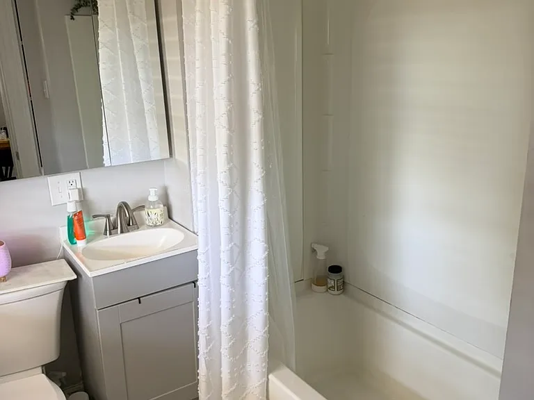 21 Cross St #3L — Photo 3