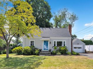 44 Westfair Dr, Westport, CT 06880