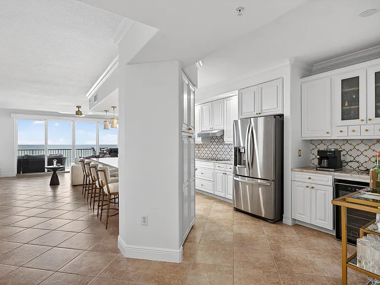 4180 N Highway A1a Hwy #604 — Photo 6