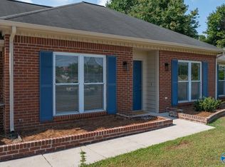 102 Springview Ln, Huntsville, AL 35806