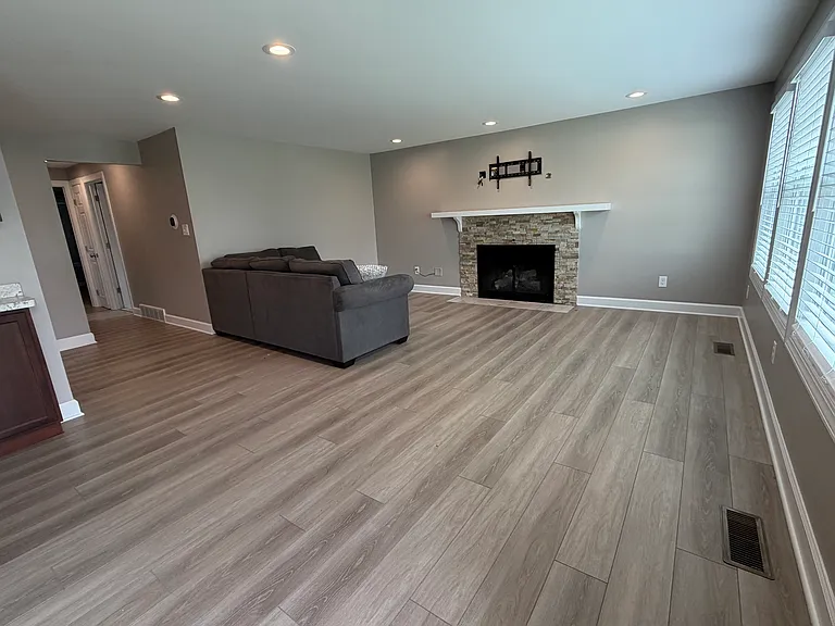 16 Wayside Ct — Photo 7