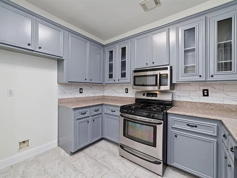 1408 S Friendswood Dr #804 — Photo 7