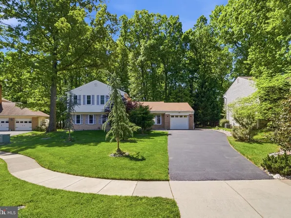 407 Autumn Olive Way, Sterling, VA 20164