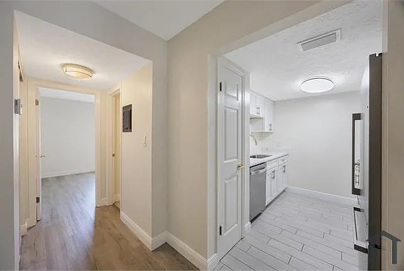 1 bed, $1,795 — Photo 4