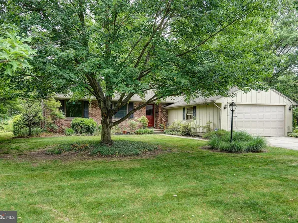 103 Granville Dr, Cherry Hill, NJ 08034