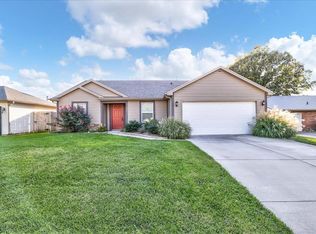 240 Cinderella Dr, Owensboro, KY 42303