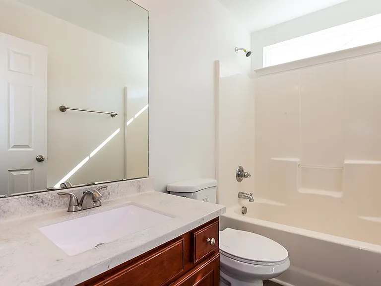 5104 Abercromby St — Photo 16