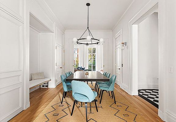 5th image of 14 Saint Lukes Pl #1