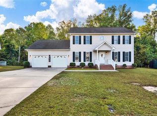 1931 Nuthatch Rd, Fayetteville, NC 28304