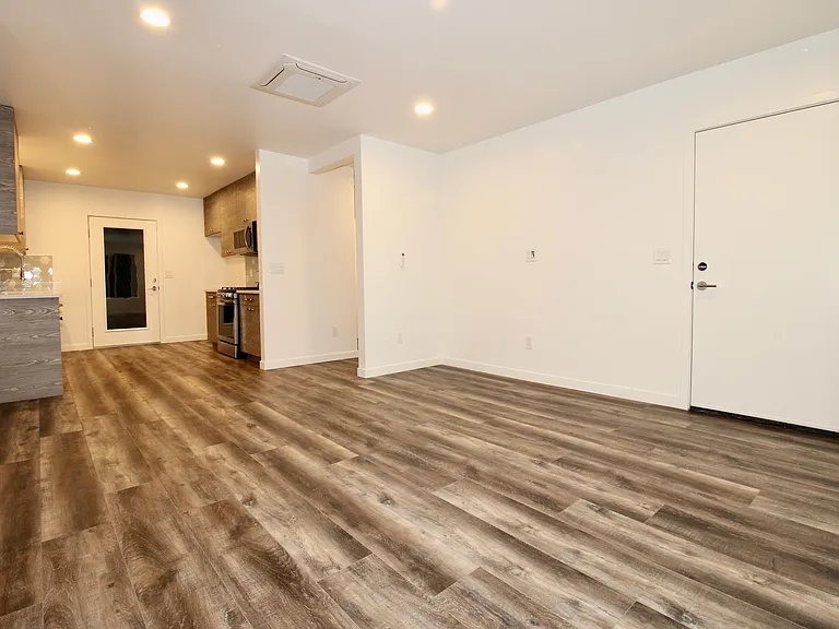 14003 McNab Ave — Photo 16