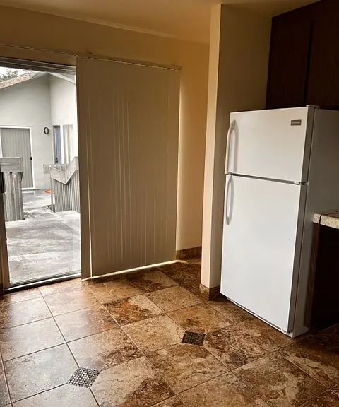 Siesta Village Apartments — Photo 2
