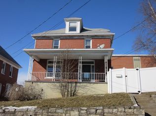 725 E Main St, Roaring Spring, PA 16673